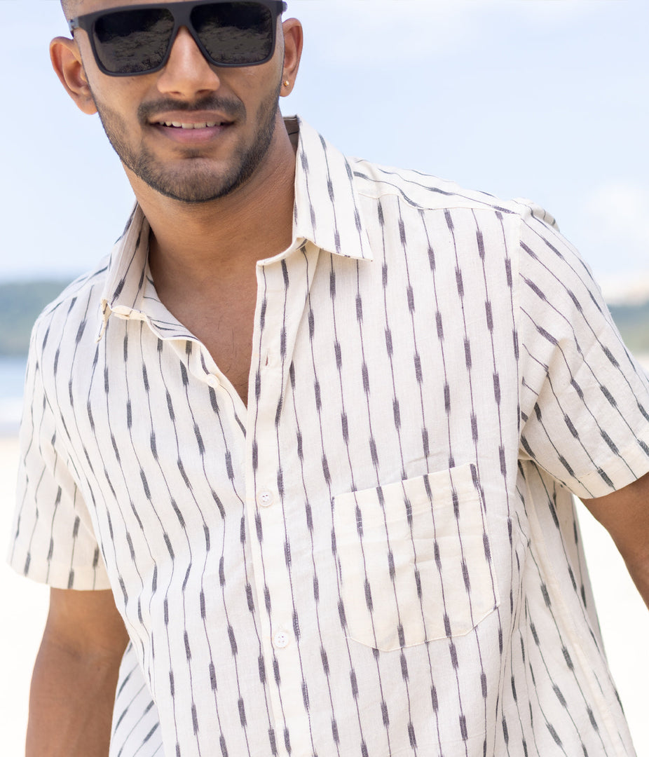 Ikat White-Black Striped Mens Short-Sleeved Shirt