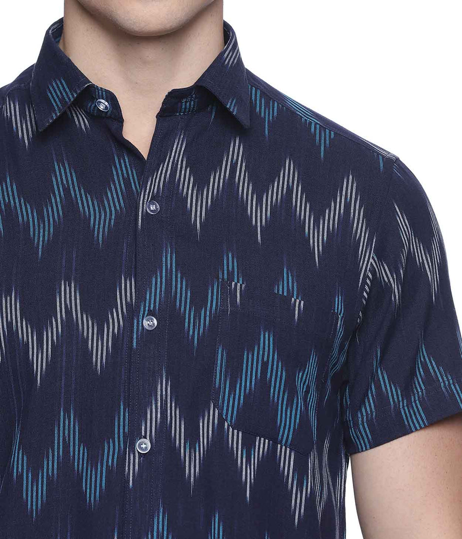 Ikat Navy Blue Chevrons Mens Short-Sleeved Shirt