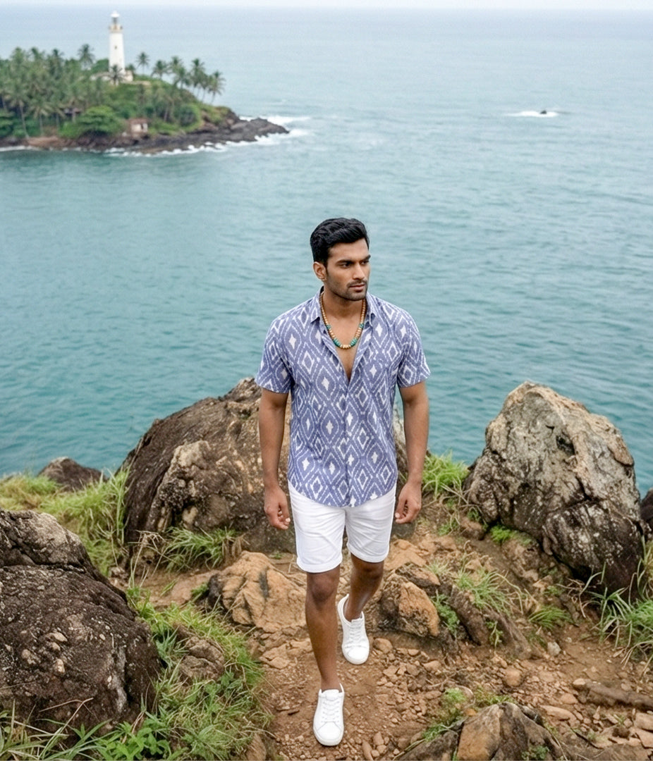 Ikat Pastel Blue Patterned Mens Short-Sleeved Shirt