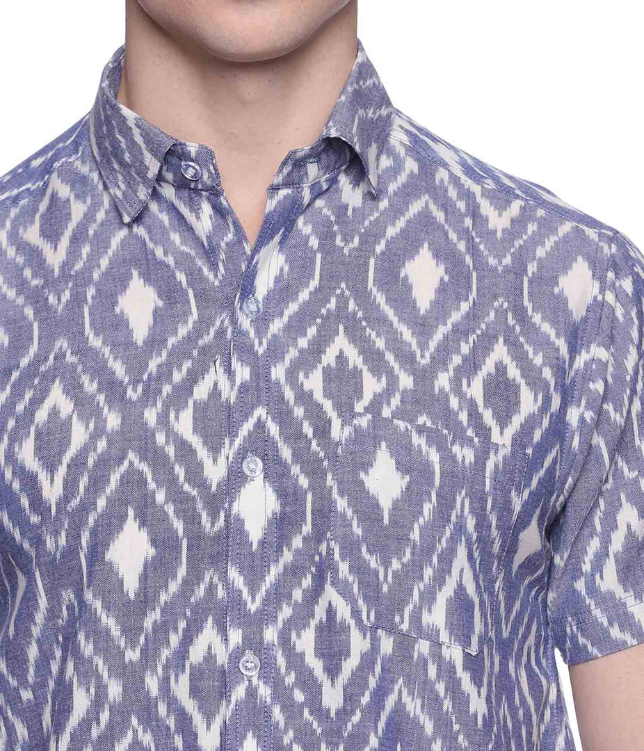 Ikat Pastel Blue Patterned Mens Short-Sleeved Shirt