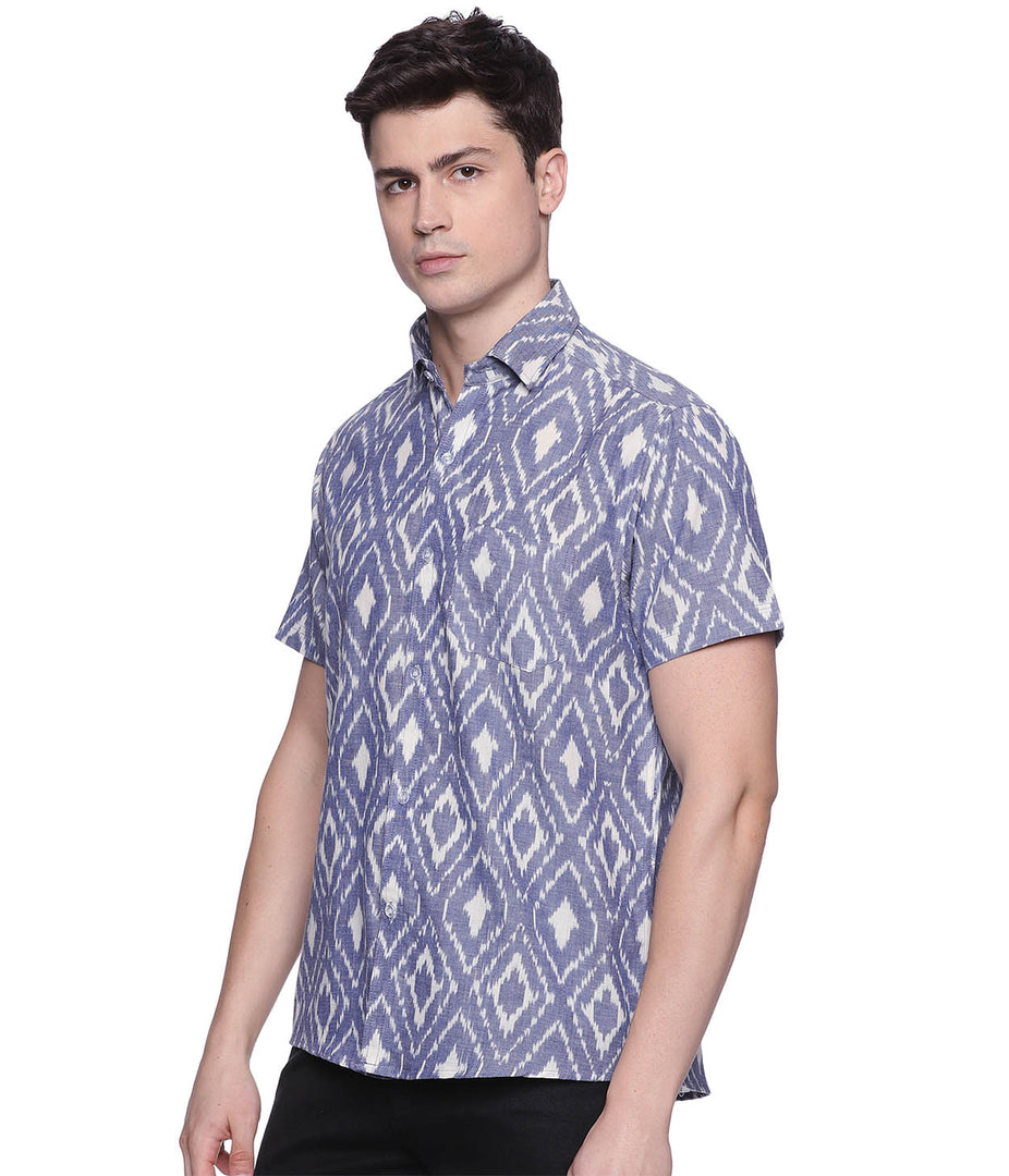 Ikat Pastel Blue Patterned Mens Short-Sleeved Shirt