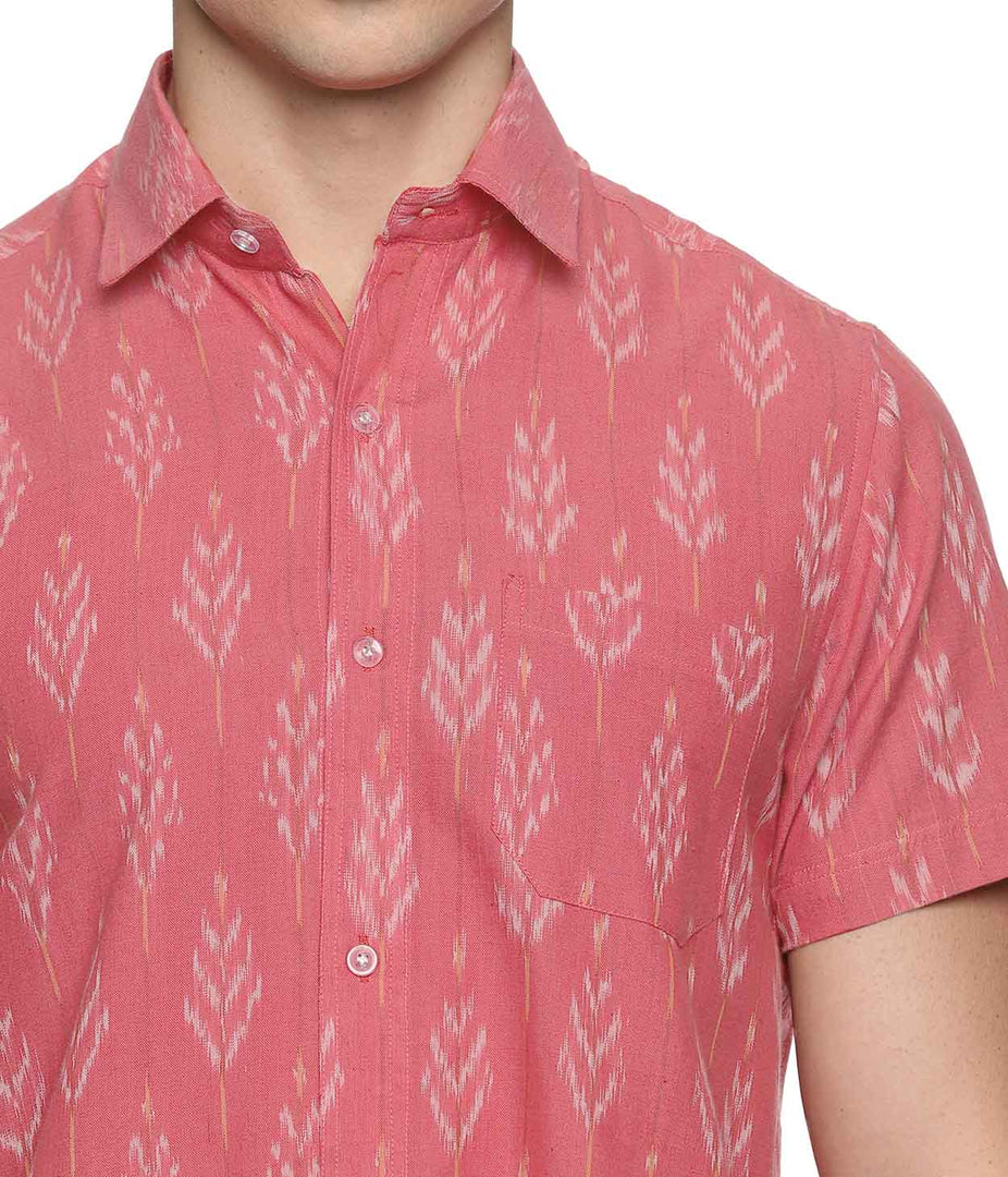 Ikat Rust Red Patterned Mens Short-Sleeved Shirt