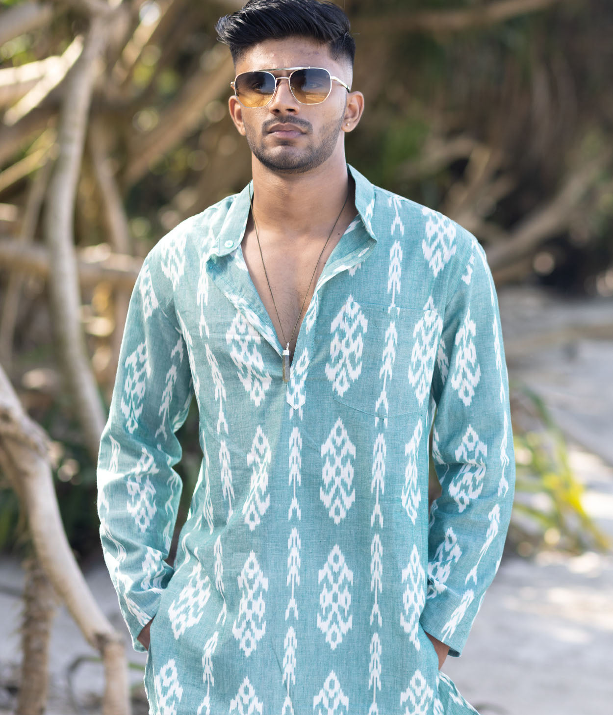 Ikat Green Patterned Mens Short Kurta Secondary image