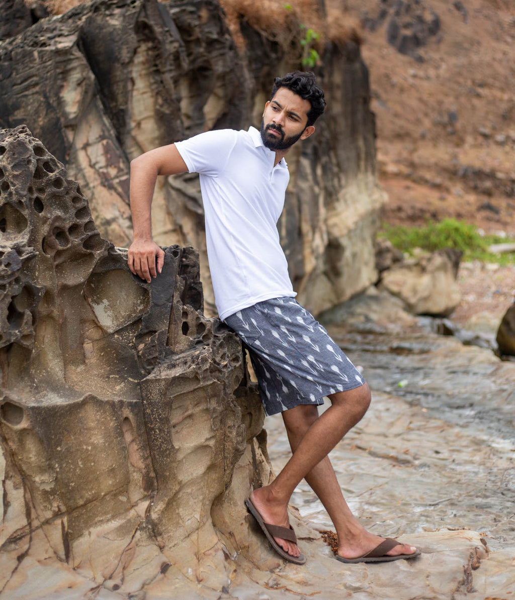 Grey-White Arrows Ikat Mens Shorts