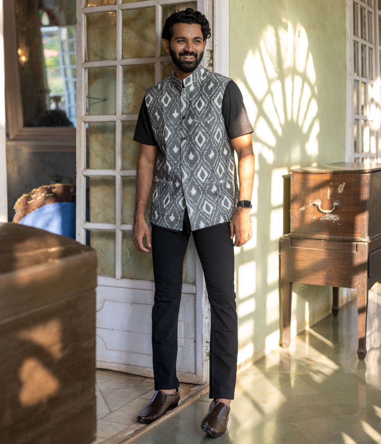 Ikat Grey Diamond Patterned Mens Nehru Jacket Secondary image
