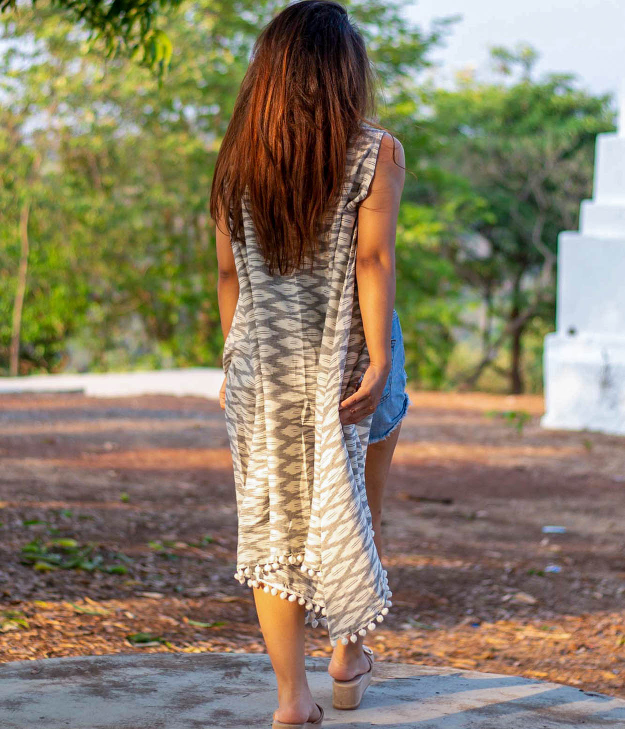Ikat Grey-White Womens Shrug