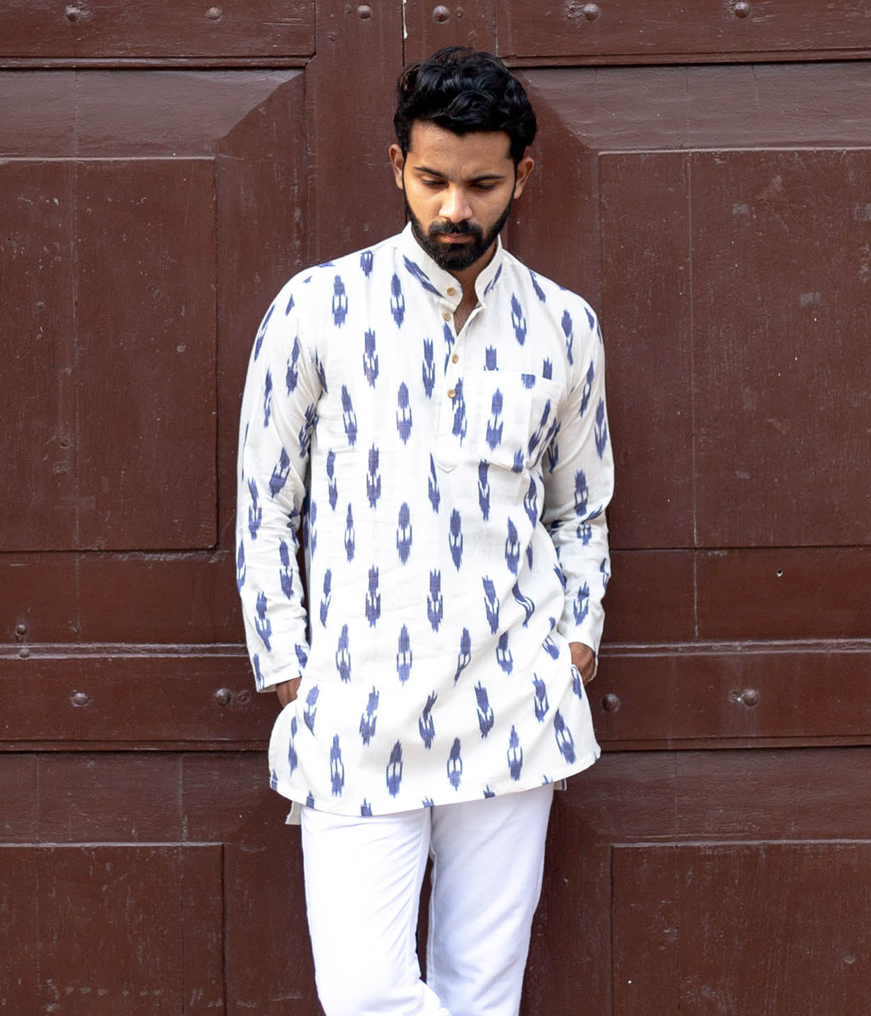 Ikat White-Blue Arrows Mens Short Kurta Main image