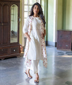Ikat White-Red Patterned Womens Shrug